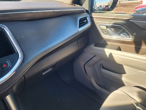 Used 2021 Chevrolet Suburban LS image 35