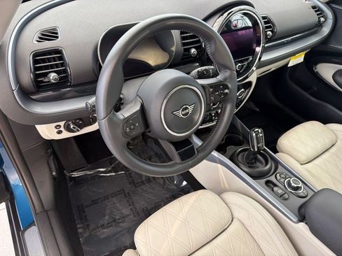 Used 2024 MINI Cooper Clubman S w/ Signature Upholstery Package FWD image 4