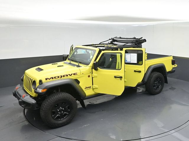 Used 2023 Jeep Gladiator Mojave AWD/4WD image 59