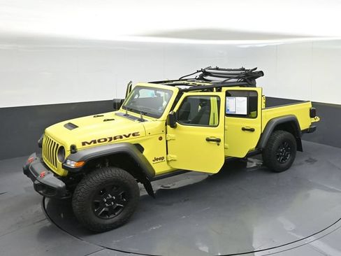 Used 2023 Jeep Gladiator Mojave AWD/4WD image 59