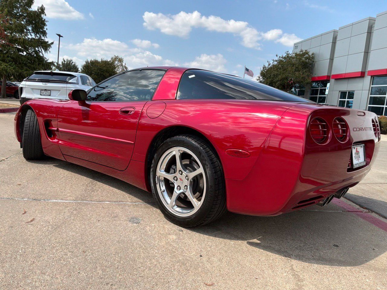 Used 2004 Chevrolet Corvette Coupe w/ Roof Package RWD image 13