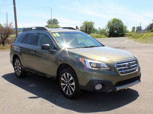 Used 2015 Subaru Outback 2.5i Limited w/ Popular Package #4 AWD/4WD image 1
