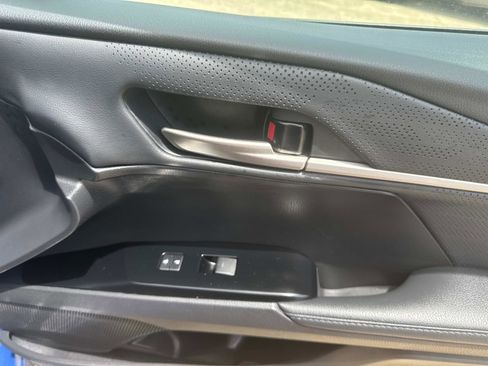 Used 2025 Toyota Camry XSE image 13