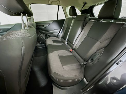 Used 2025 Subaru Outback Premium image 28