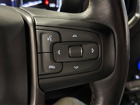 Used 2021 GMC Sierra 2500 AT4 image 36