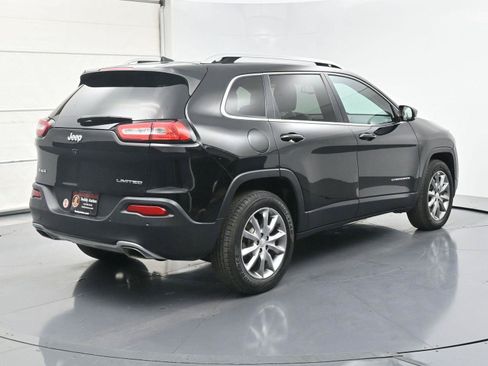Used 2018 Jeep Cherokee Limited AWD/4WD image 21