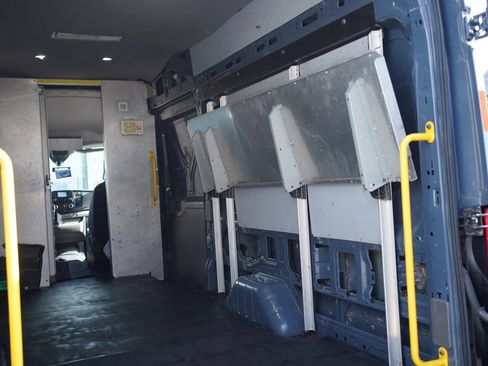 Used 2020 Ford Transit 250 148 High Roof Extended RWD image 12
