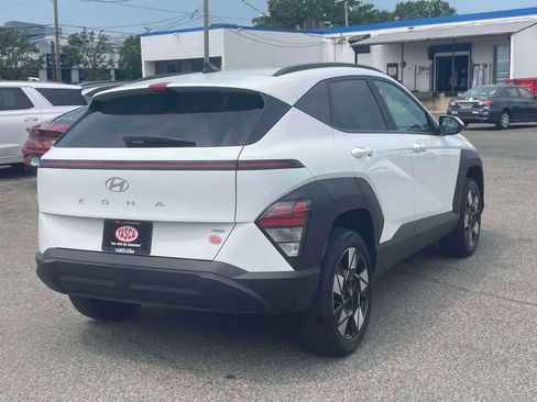 Used 2024 Hyundai Kona SEL AWD/4WD image 8