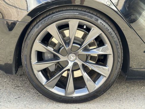 Used 2021 Tesla Model S Long Range Plus AWD/4WD image 31