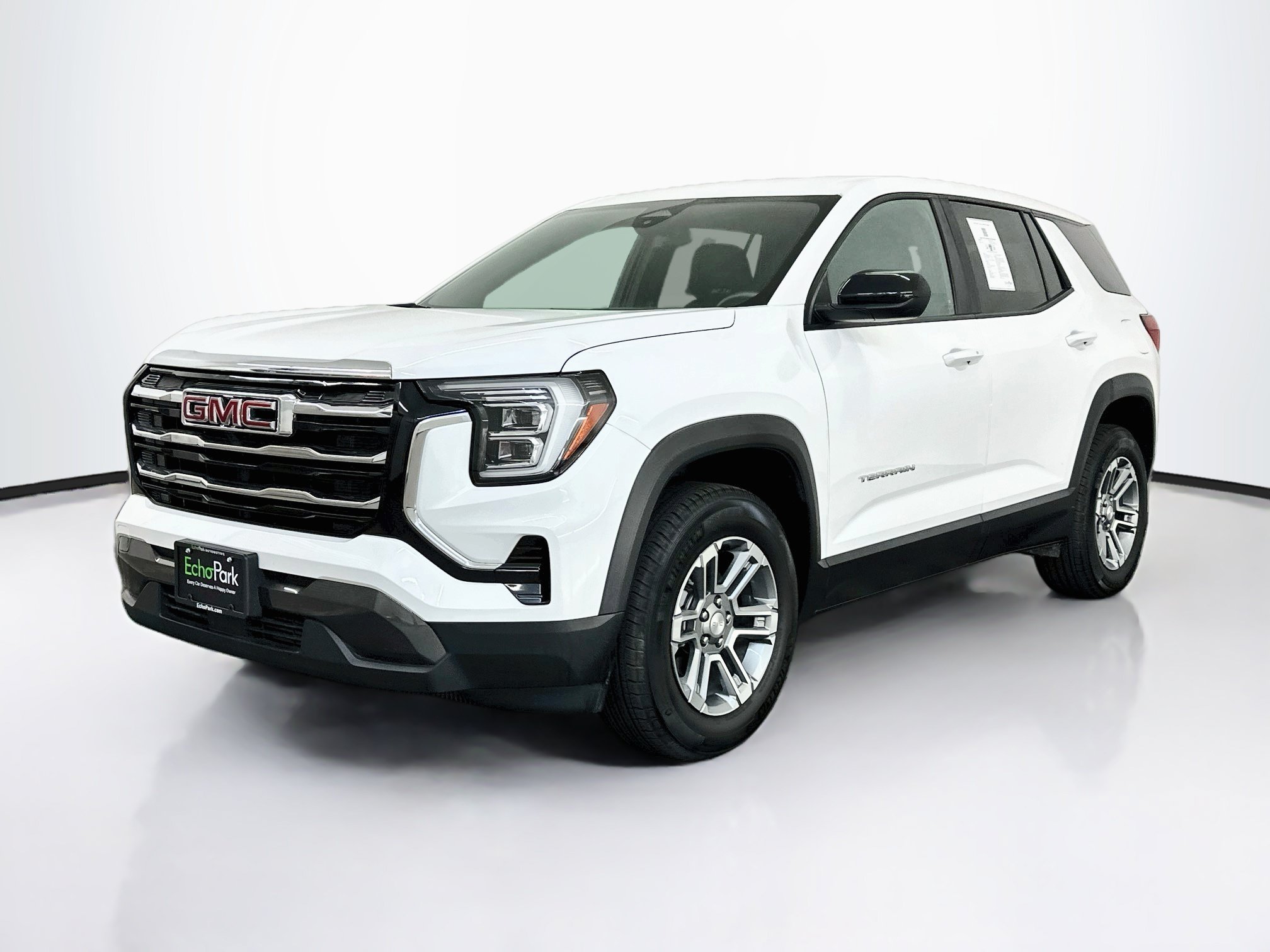 Used 2025 GMC Terrain Elevation AWD/4WD image 3