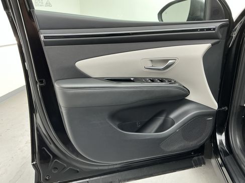 Used 2022 Hyundai Tucson Limited image 16