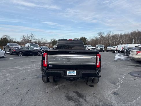 Used 2024 Ford F450 Platinum image 5