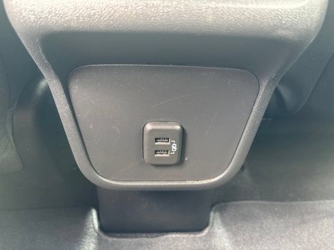 Used 2019 Chevrolet Equinox LT FWD image 36