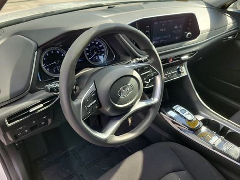 Used 2023 Hyundai Sonata SE FWD image 22