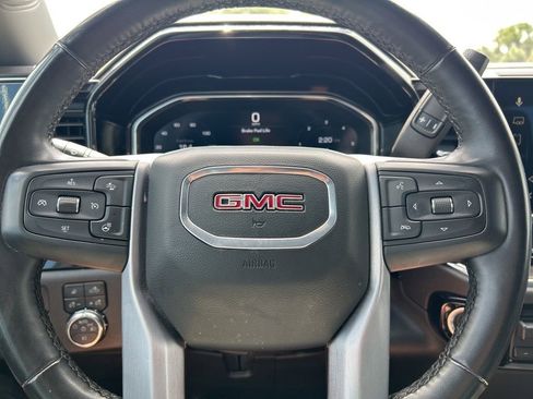 Used 2025 GMC Sierra 1500 SLT image 23