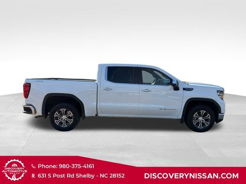 Used 2025 GMC Sierra 1500 SLT AWD/4WD image 5