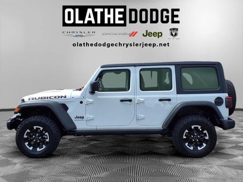 Used 2025 Jeep Wrangler Unlimited Rubicon AWD/4WD image 25