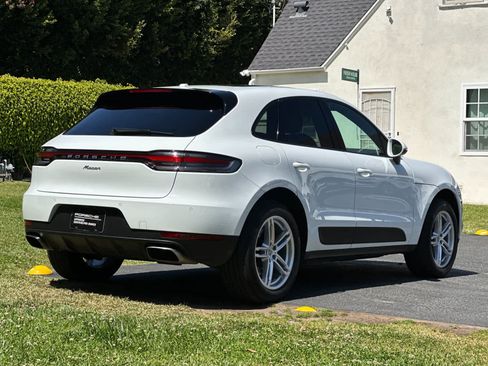 Certified 2020 Porsche Macan AWD/4WD image 8