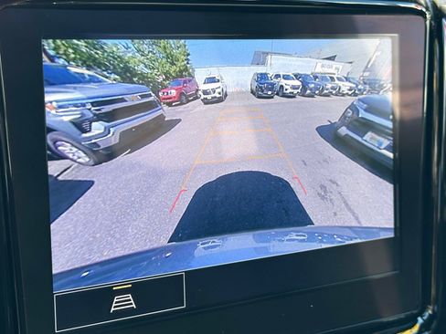 Used 2023 Chevrolet Traverse LT AWD/4WD image 28