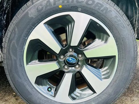 Used 2017 Subaru Forester 2.5i Premium AWD/4WD image 26