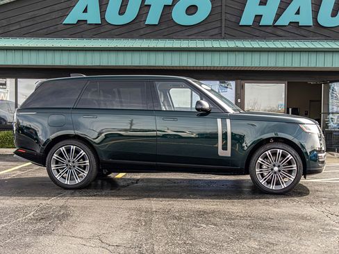 Used 2023 Land Rover Range Rover Long Wheelbase SE AWD/4WD image 9