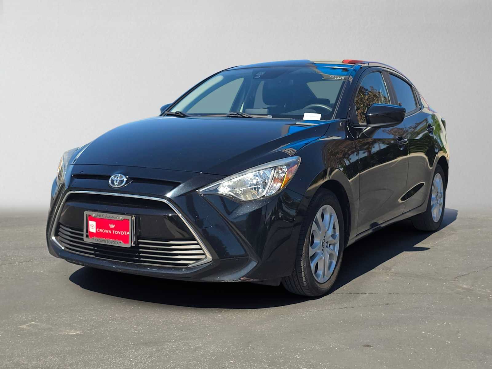 Used 2017 Toyota Yaris iA FWD image 7
