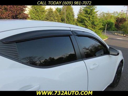 Used 2013 Dodge Avenger SE FWD image 24