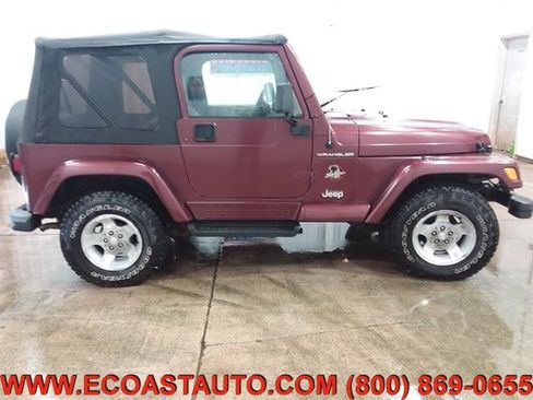 Used 2002 Jeep Wrangler Sahara image 2