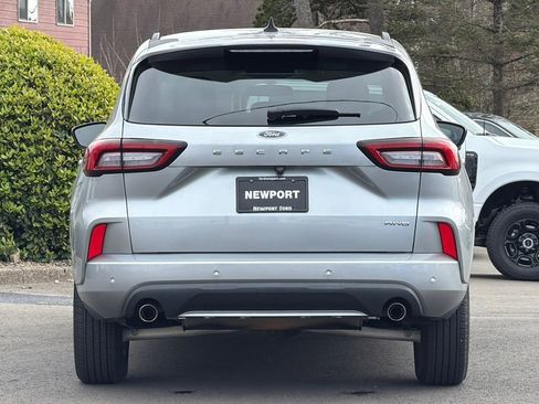 Certified 2023 Ford Escape ST-Line w/ Tech Pack #1 AWD/4WD image 4