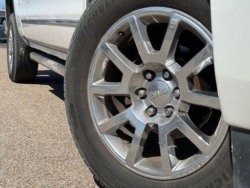 Used 2017 GMC Sierra 1500 Denali image 2