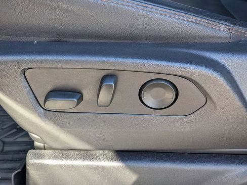 Used 2023 GMC Sierra 1500 AT4 w/ AT4 Premium Package image 18