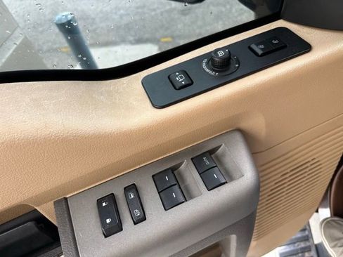 Used 2012 Ford F250 Lariat w/ Lariat Ultimate Pkg image 22