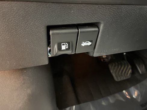 Used 2023 Nissan Kicks SV image 25