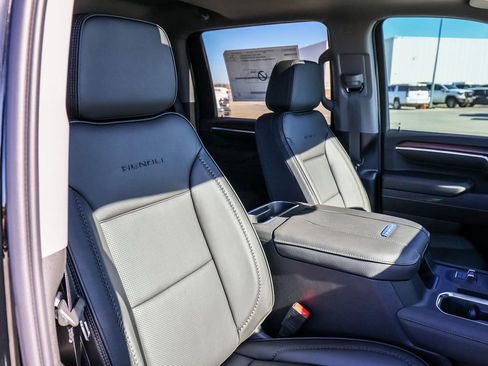 New 2026 GMC Sierra 3500 Denali w/ Denali Reserve Package image 19