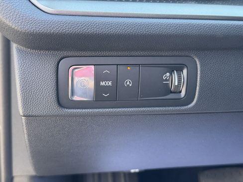 New 2026 Chevrolet Traverse LT image 15