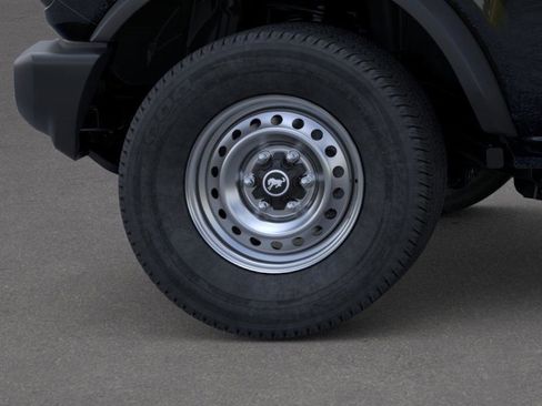New 2025 Ford Bronco 4-Door image 36