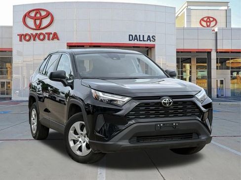 Used 2023 Toyota RAV4 LE FWD image 1