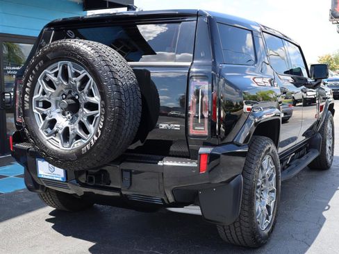 Used 2025 GMC Hummer EV 3X w/ LPO, Sport Package image 4