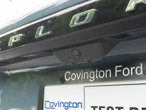 Used 2025 Ford Explorer Active RWD image 12