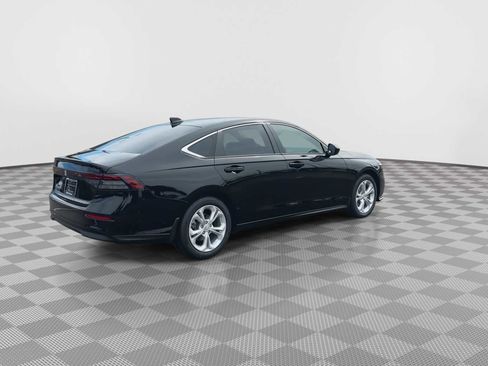 Used 2025 Honda Accord LX image 8