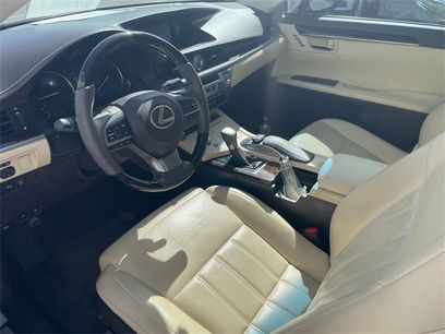 Used 2016 Lexus ES 350 w/ Ultra Luxury Package