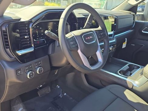 New 2026 GMC Sierra 2500 SLT w/ SLT Premium Package image 7