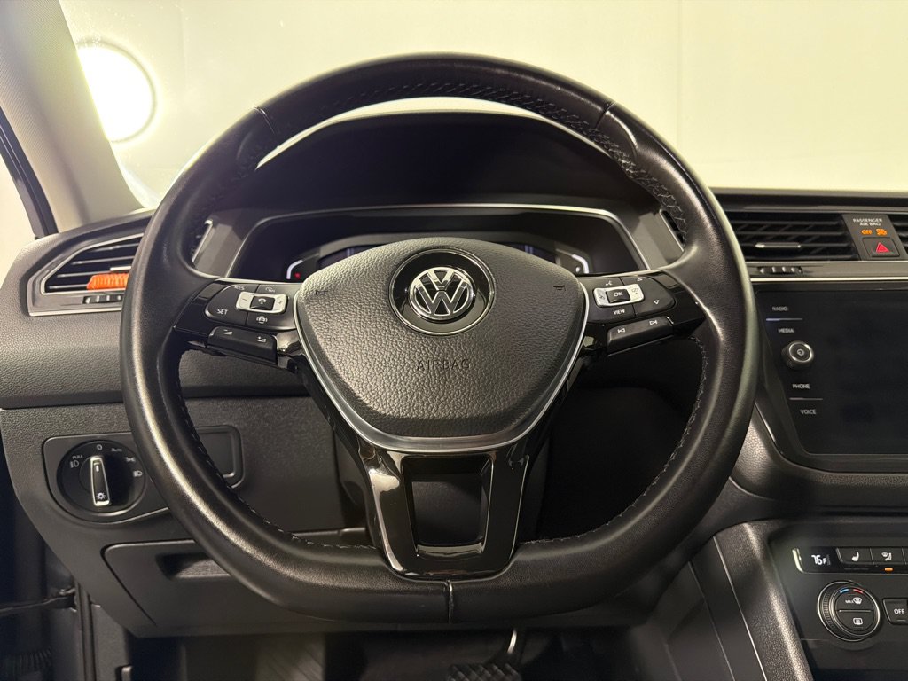 Used 2019 Volkswagen Tiguan SEL FWD image 15