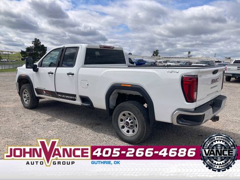 Used 2023 GMC Sierra 3500 Pro w/ Convenience Package image 5