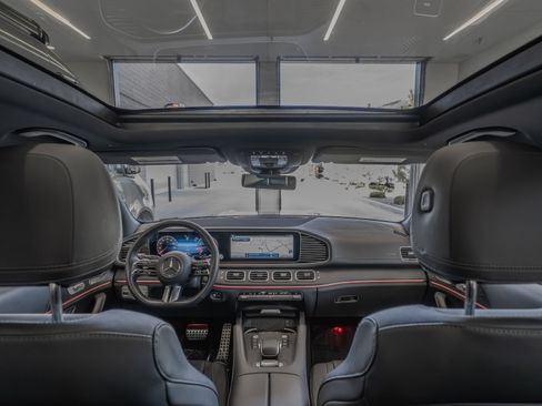 Certified 2025 Mercedes-Benz GLS 450 4MATIC w/ AMG Line Exterior image 27