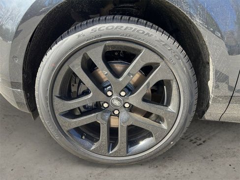 New 2026 Land Rover Range Rover Evoque Dynamic SE image 9