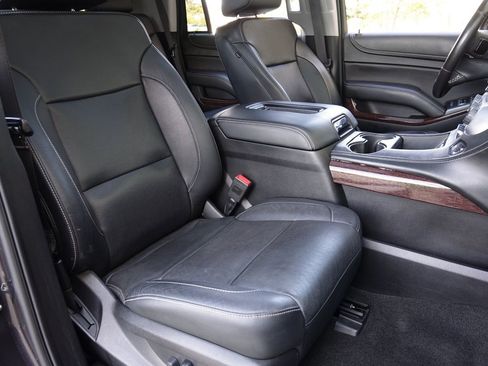 Used 2018 GMC Yukon SLT w/ Open Road Package image 8