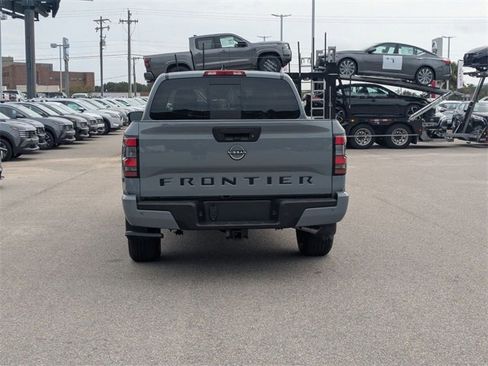 New 2026 Nissan Frontier SV image 4