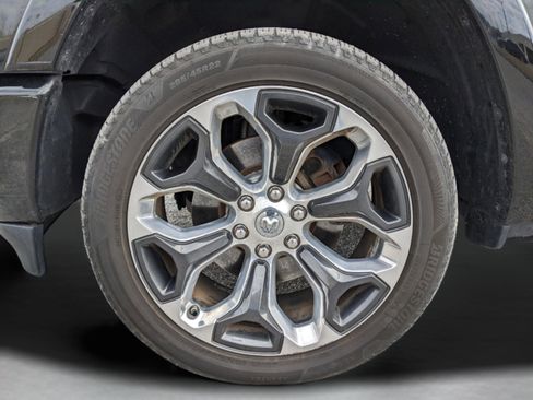 Used 2019 RAM 1500 Limited w/ Advanced Safety Group AWD/4WD image 11