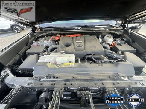 Used 2024 Toyota Sequoia image 30